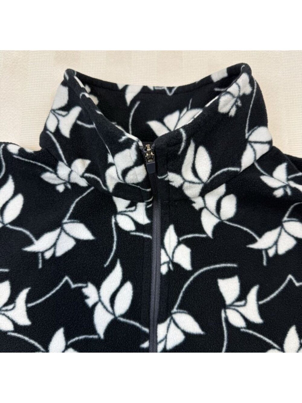 Lands' End Women's Quarter Zip Fleece Large/Tall Blue and White Floral Pullover - Picture 9 of 12